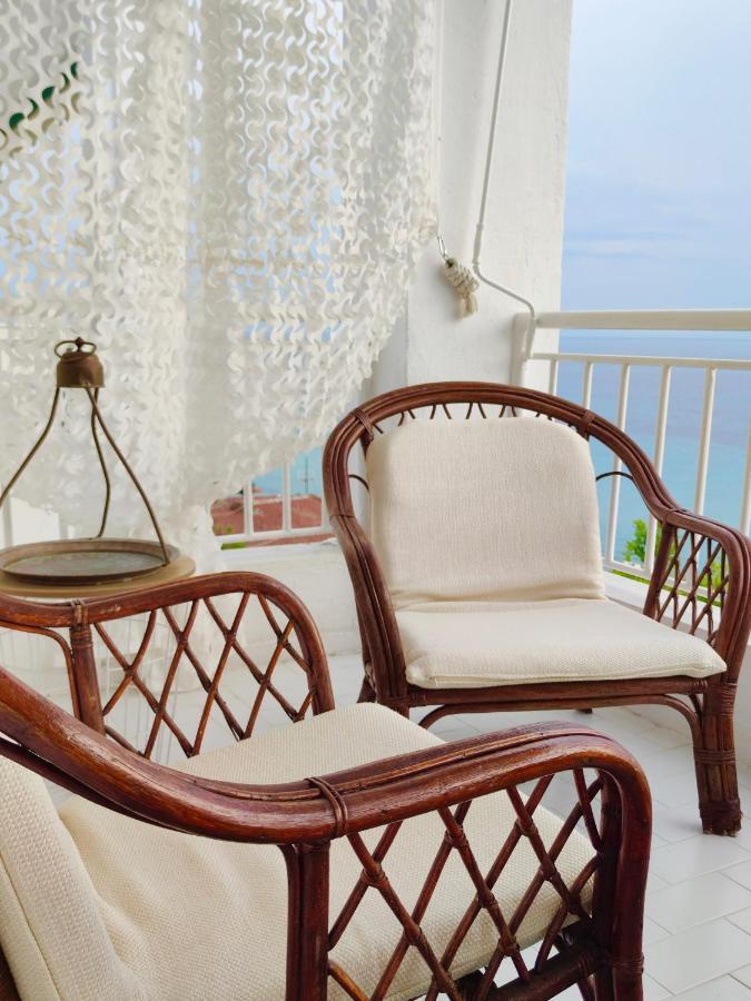 Cozy Seaview Apartment *