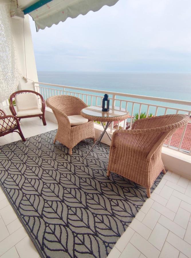 Cozy Seaview