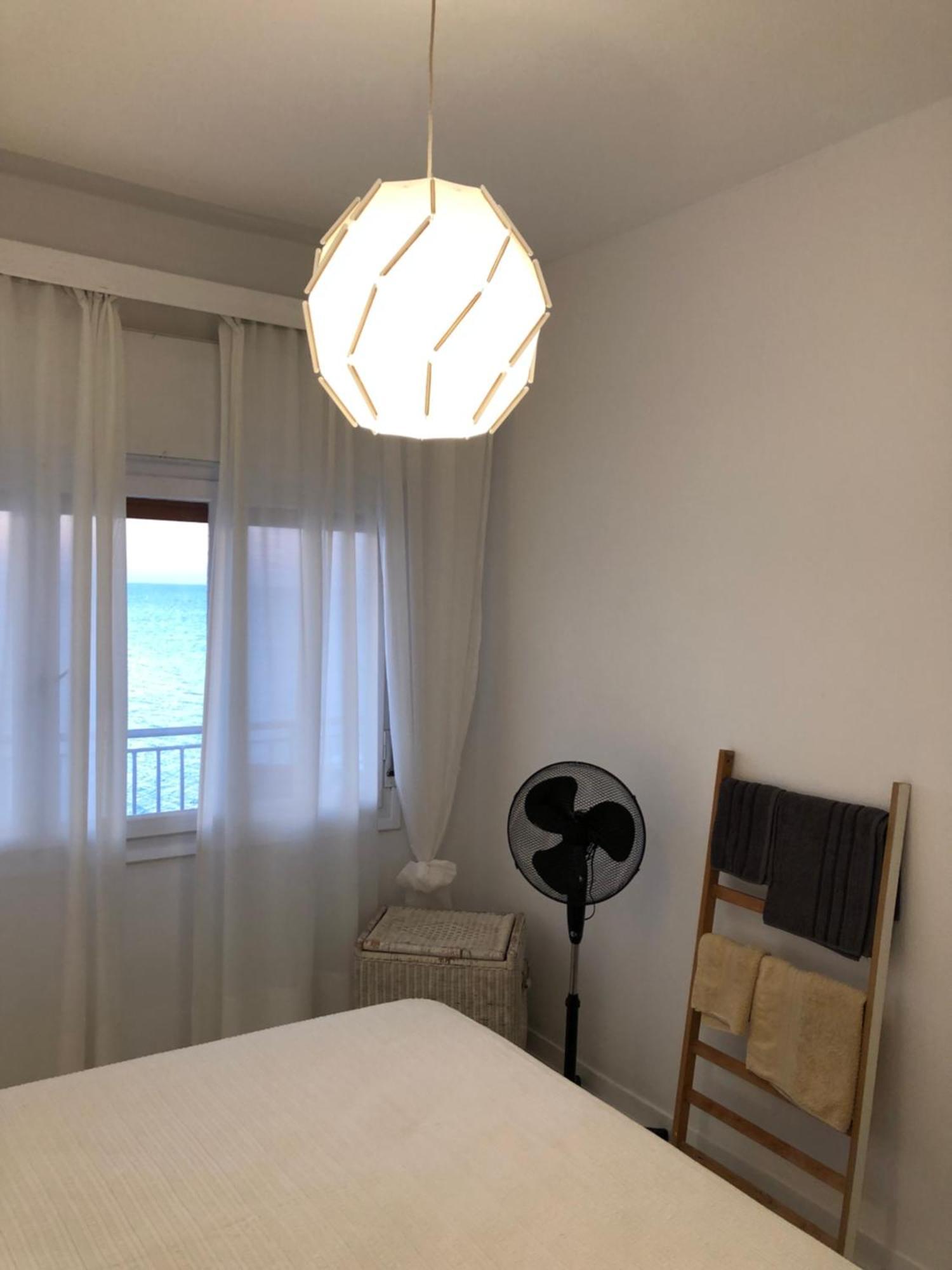 Cozy Seaview Apartment